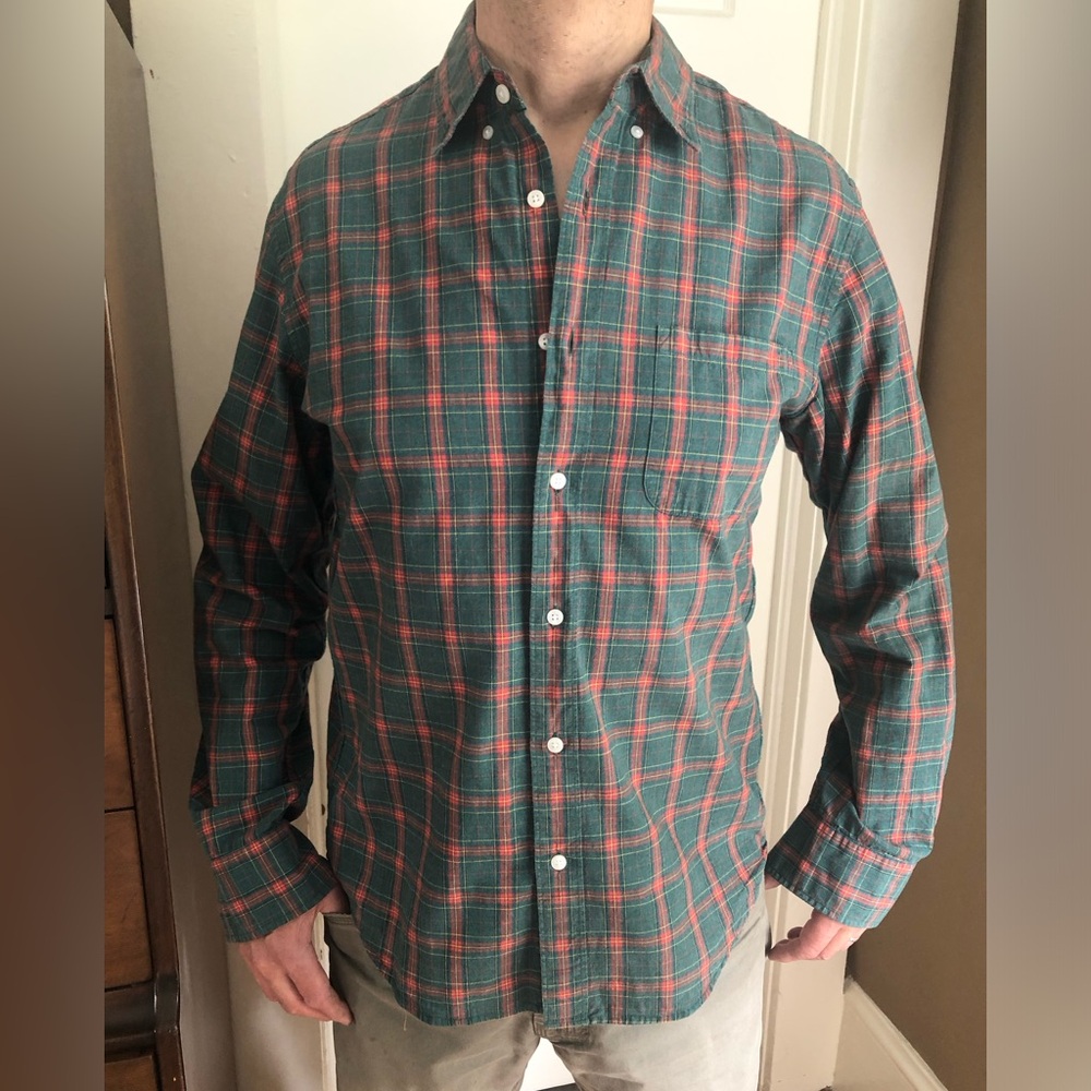 J. Crew 100% Cotton Red & Green Plaid Long Sleeved Button Down Shirt